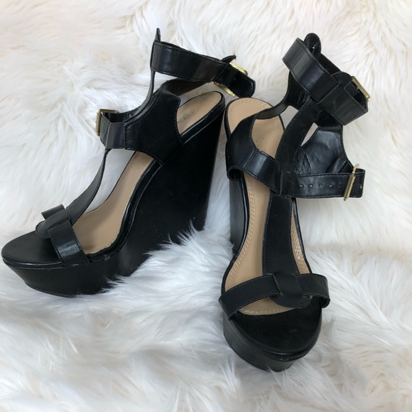 Breckelle's Black Chunky Strap Heel Size 10 - Picture 1 of 8
